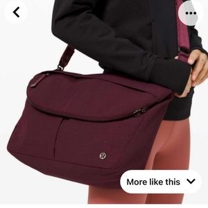 Lululemon large 10L festival bag Cassis